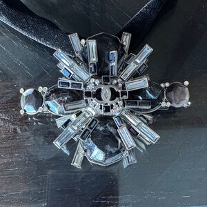 CHANEL Black and Silver Pendant Necklace